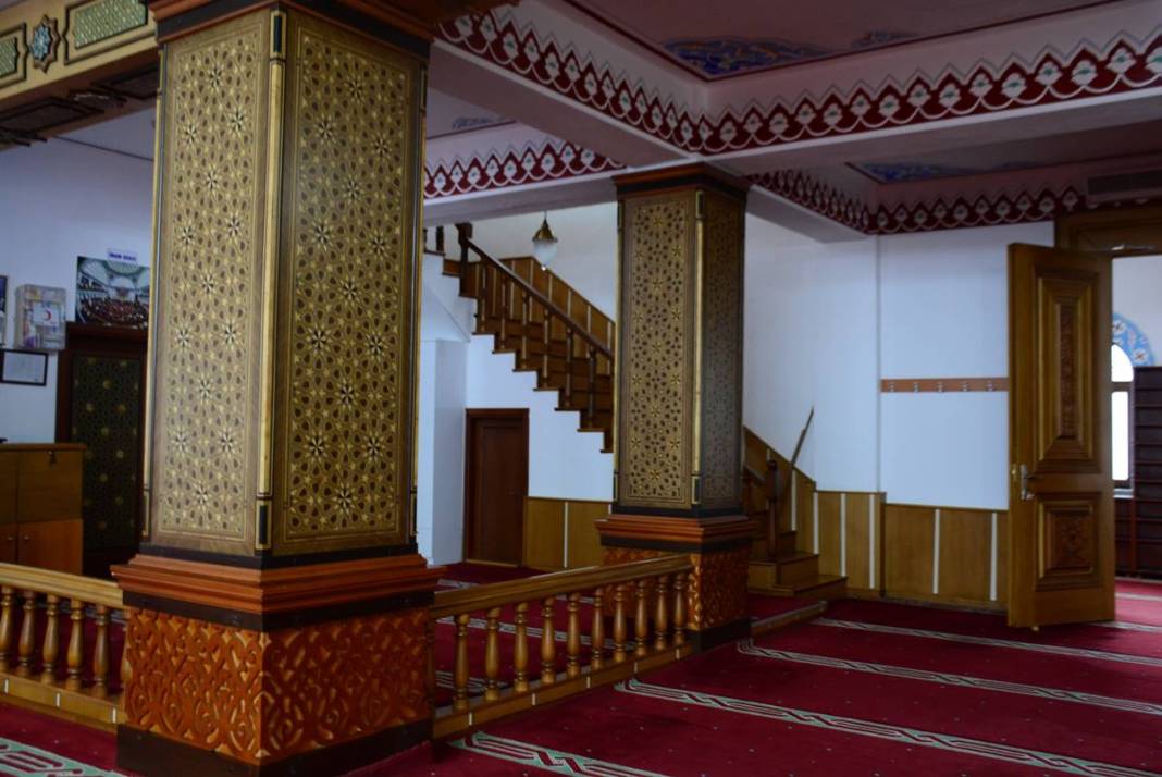 O kentteki camide dünyada bir ilk yaşandı! Unutulmaya yüz tutmuştu, fazla örneği bulunmuyor 1